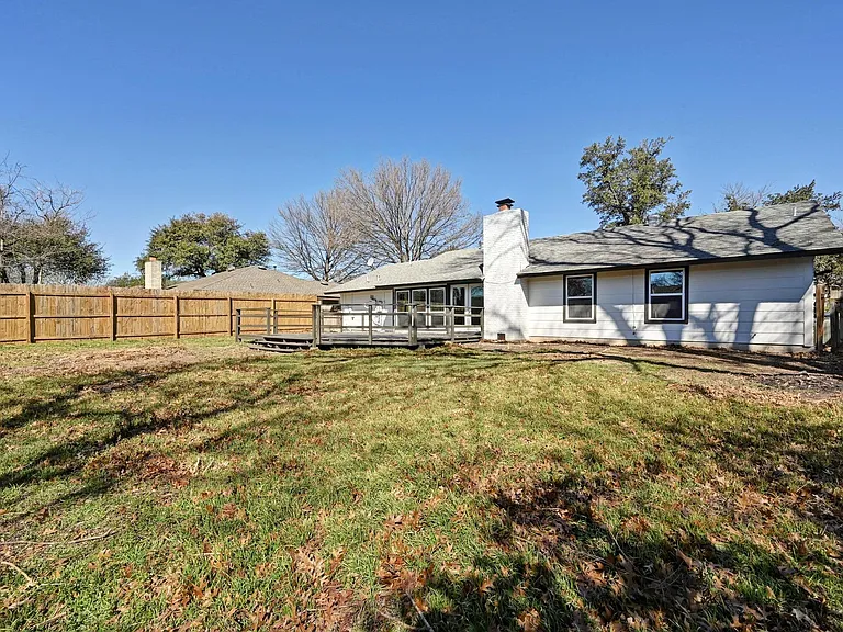 1017 Cripple Creek Dr — Photo 27
