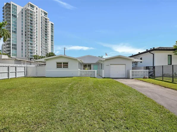 2000 NW 13th St, Miami, FL 33125
