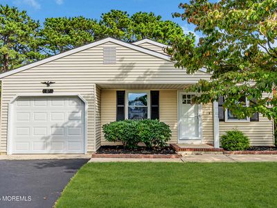 17 Leighton Court, Toms River, NJ, 08757