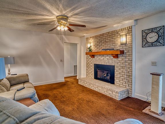 4th image of 212 Eagle Dr