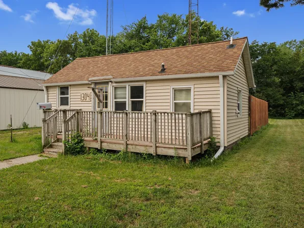 1304 4th St SE, Austin, MN 55912