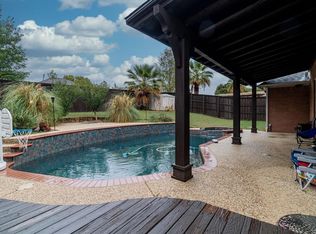 1429 Forest Creek Dr, Lewisville, TX 75067