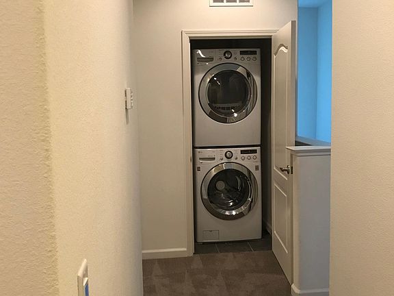 3rd image of 1419 Lee Pl