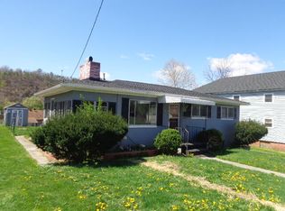 320 S Marion Ave, Covington, VA 24426
