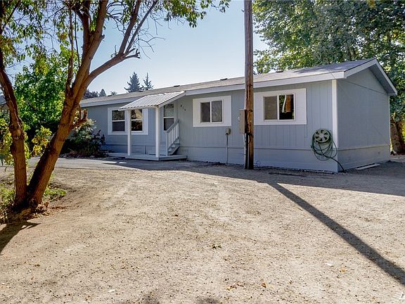 3rd image of 815 Broadway Ave
