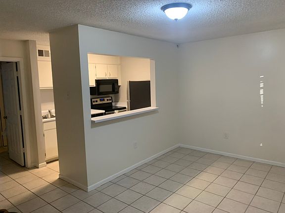 5th image of 168 E University Dr APT L107