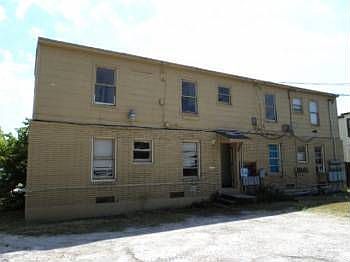 4th image of 626 Glazebrook St
