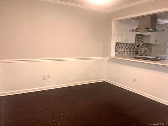 4th image of 10504 Camelback Cres