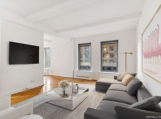 100 Central Park S APT 2D, New York, NY