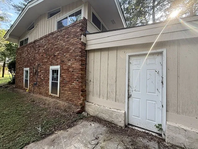 5490 Sigman St — Photo 21