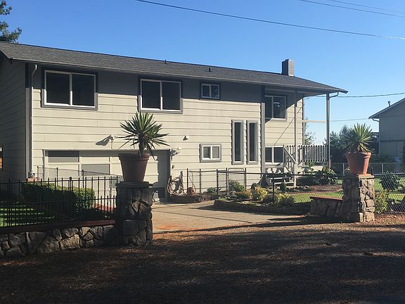4th image of 2301 Cedar St E