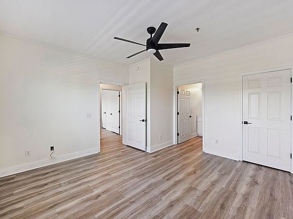 5th image of 2393 Folly Rd #1F