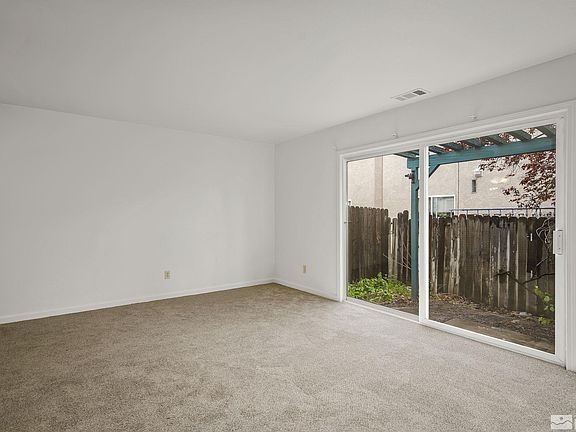 4th image of 1022-1 E 5th St #1