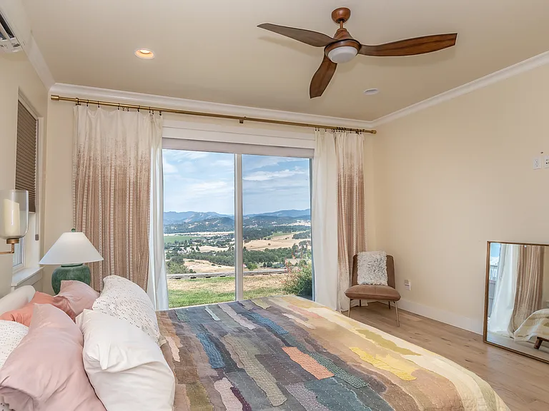 355 Ridgecrest Dr — Photo 13