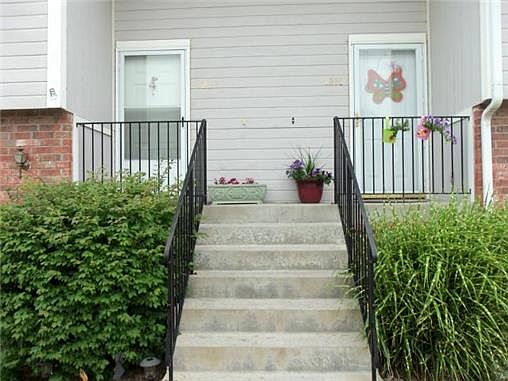 3rd image of 1212 NW Scenic Dr