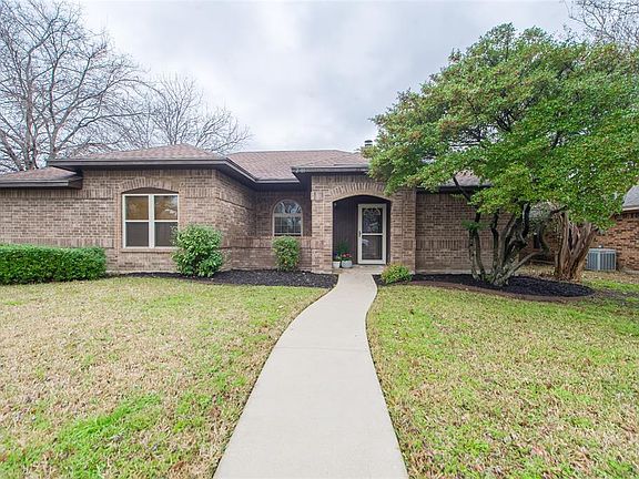 5th image of 2901 Hampshire Dr