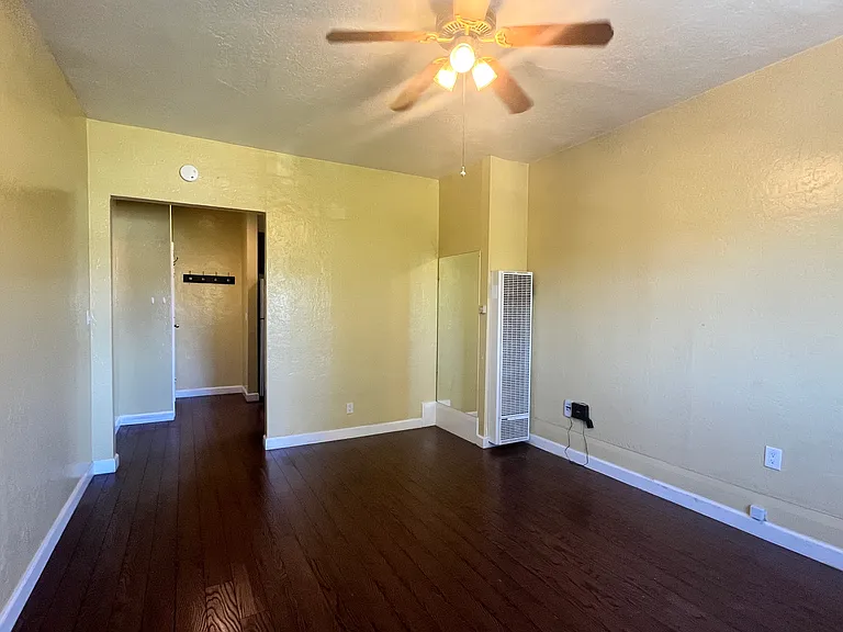 741 S 3rd St #5 — Photo 10