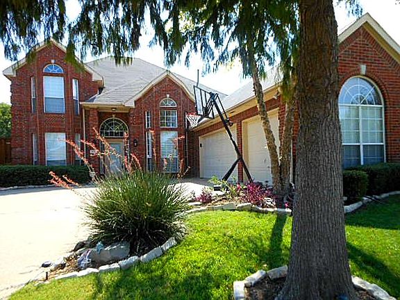 2nd image of 4717 Parkhaven Dr