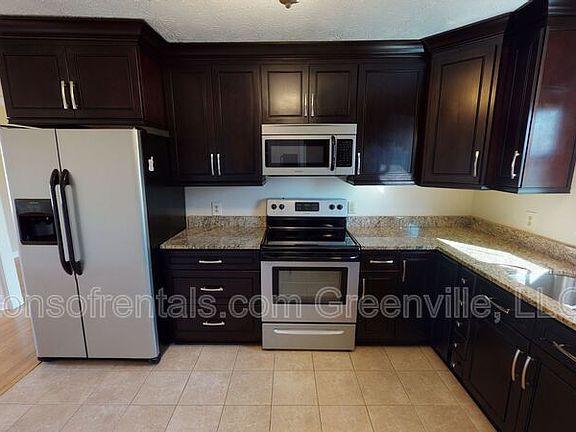 4th image of 311 Berea Forest Cir