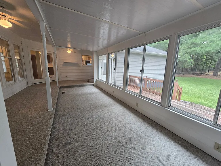 215 Mill Pond Rd — Photo 17