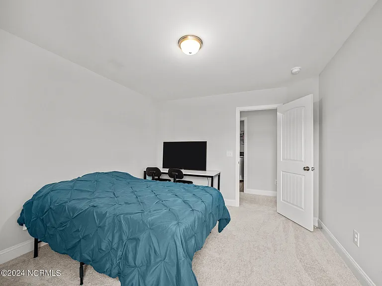 516 Poults Dr — Photo 22