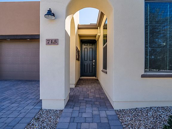 5th image of 715 E Verde Blvd