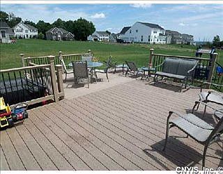 3rd image of 122 Snowberry Ln