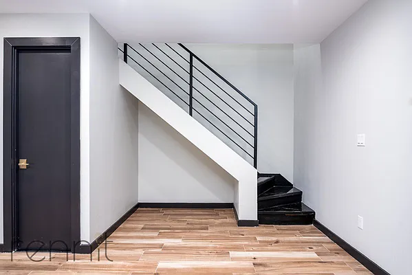 Rented by Rennit Inc. | media 33