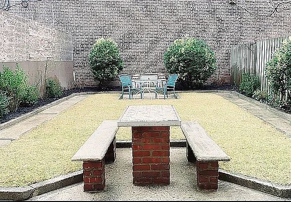4th image of 189 Amity St #1