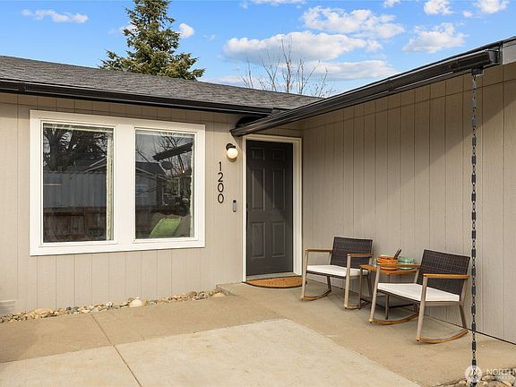 4th image of 1200 N Cora Street