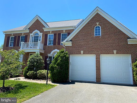 2nd image of 4761 Charter Ct