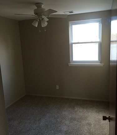5th image of 4824 Silverwood St #2