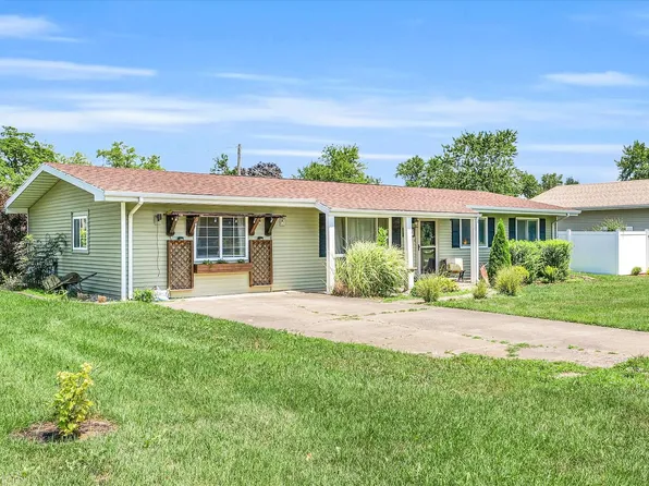 307 E Jackson St, Loda, IL 60948