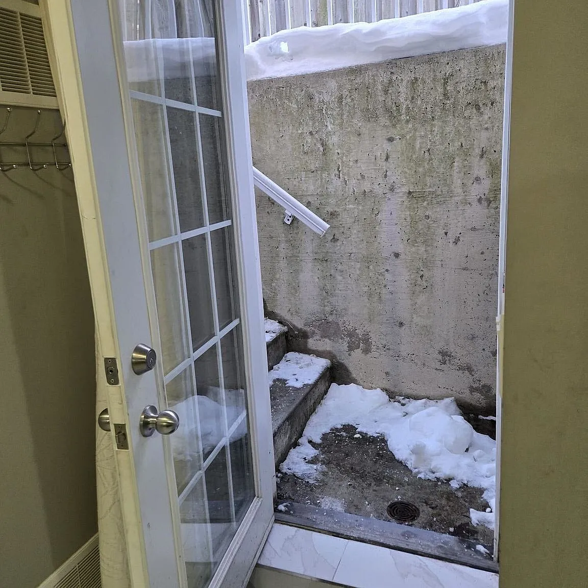 2 bed, $1,600 — Photo 3