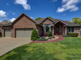 3185 E Topping Cir, Springfield, MO 65804