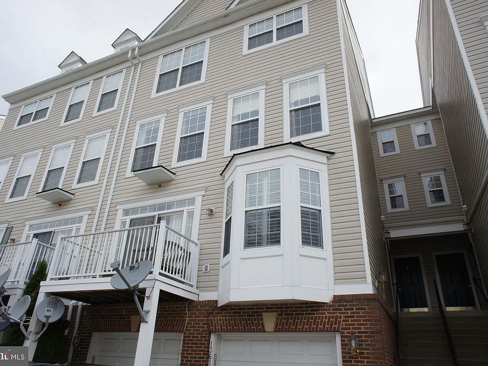 1st image of 13618 Venturi Ln #167