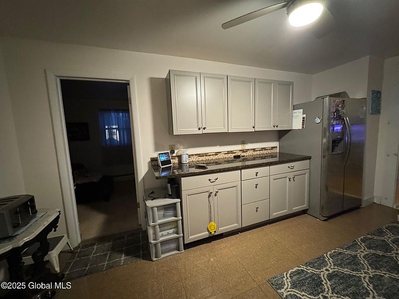 4th image of 41 Pearl Street