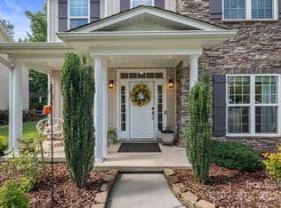 137 Branchview Dr, Mooresville, NC 28115