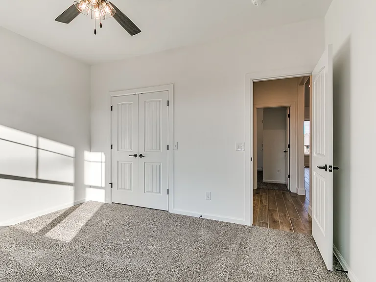1901 Hollow Crest Ct — Photo 60