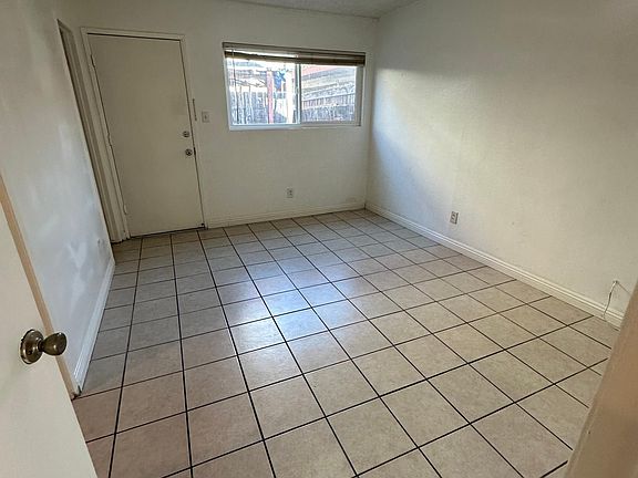 5th image of 674 Karesh Ave APT 3
