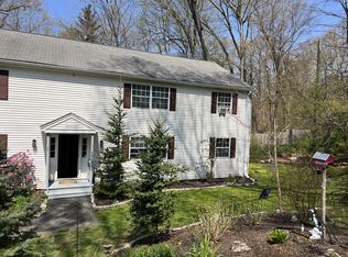 23 Canterbury Arms UNIT 23, New Milford, CT 06776