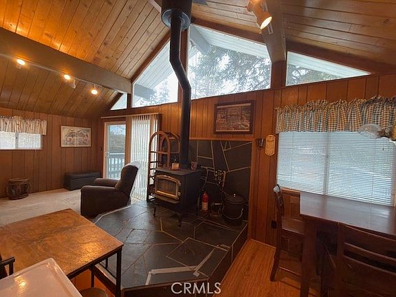 3rd image of 719 Ridge Way