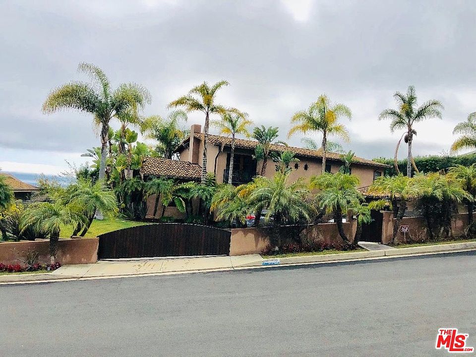 1st image of 18018 Sandy Cape Dr