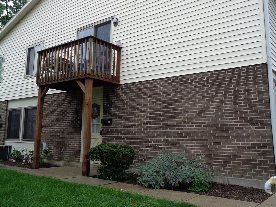 Nice flower garden and deck