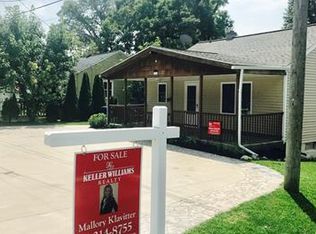 9505 Portage Trl, White Lake, MI