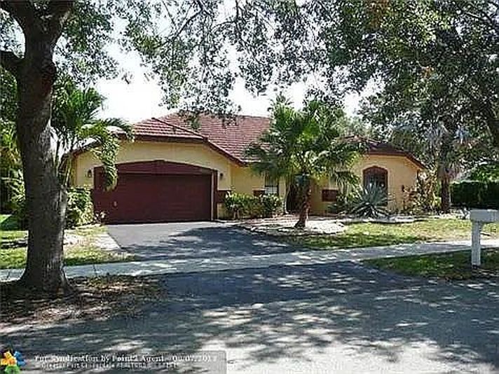 4913 NW West 50th Ct - Property Image