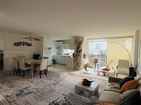 17021 N Bay Rd
