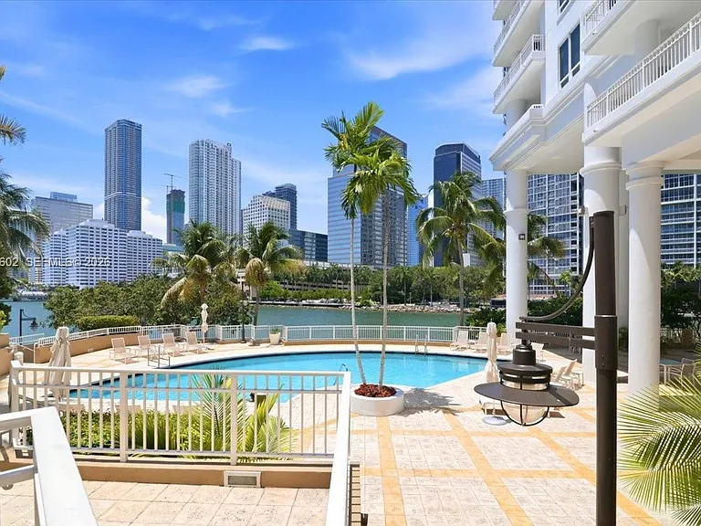 801 Brickell Key Blvd #409 — Photo 42