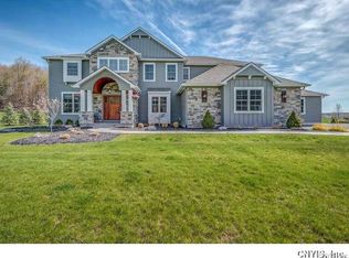 6231 Steinway Dr, Jamesville, NY 13078