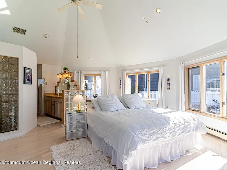 23 Harborside Dr W — Photo 19